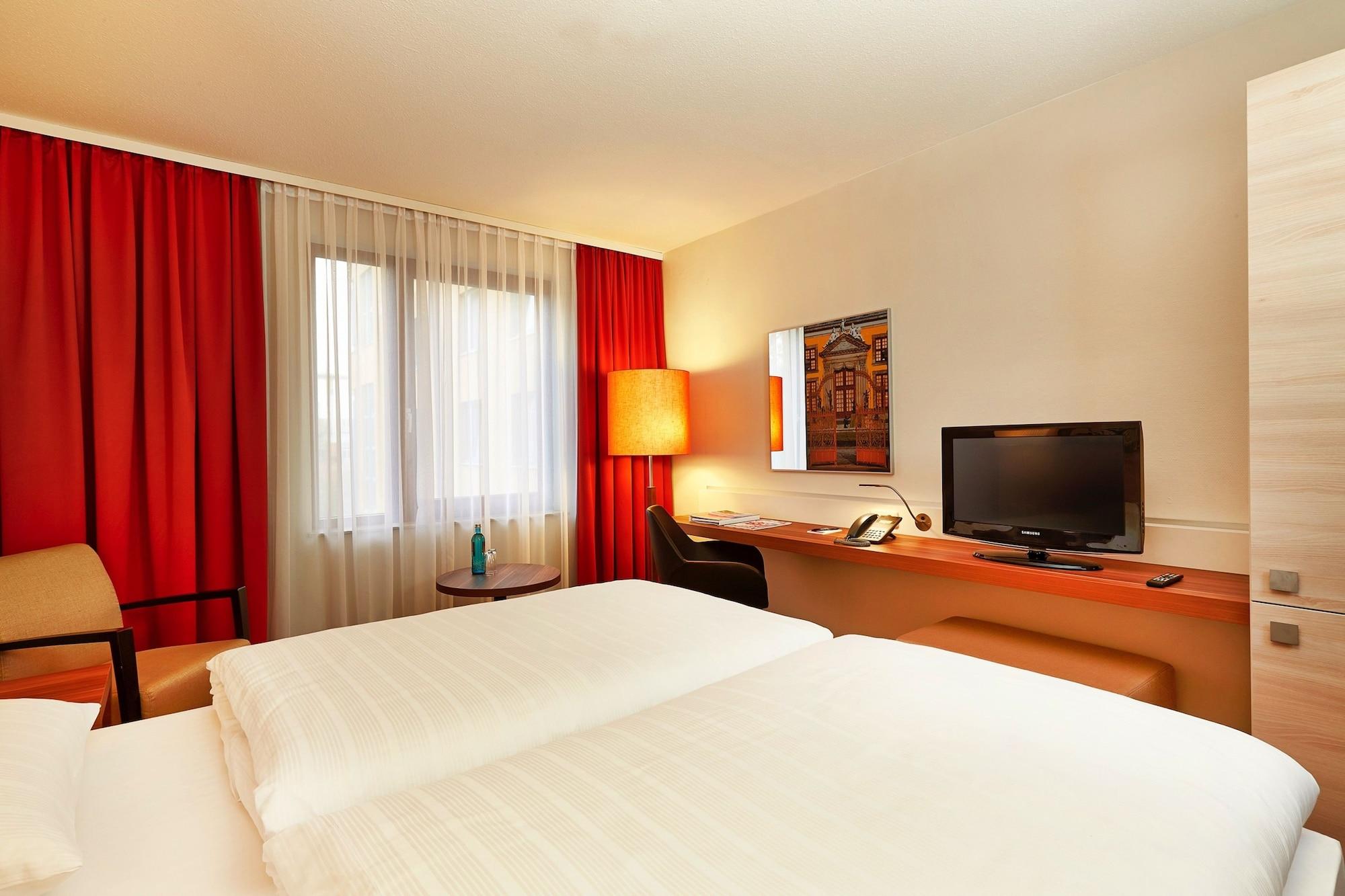 เอช+ โฮเต็ล ฮันโนเวอร์ Hotel ภายนอก รูปภาพ